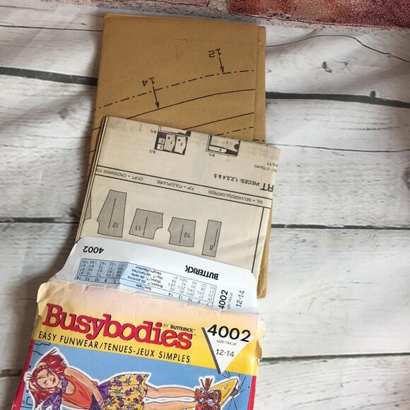 Vintage 1989 Busybodies by Butterick Sewing Pattern 4002 Girl's/Boy's - Picture 6 of 12
